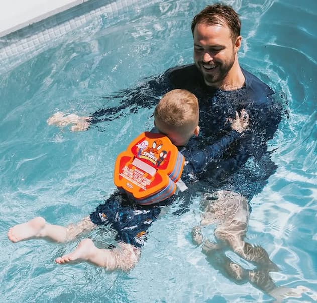 Dive Right In: Essential Tips for Teaching Kids How to Swim