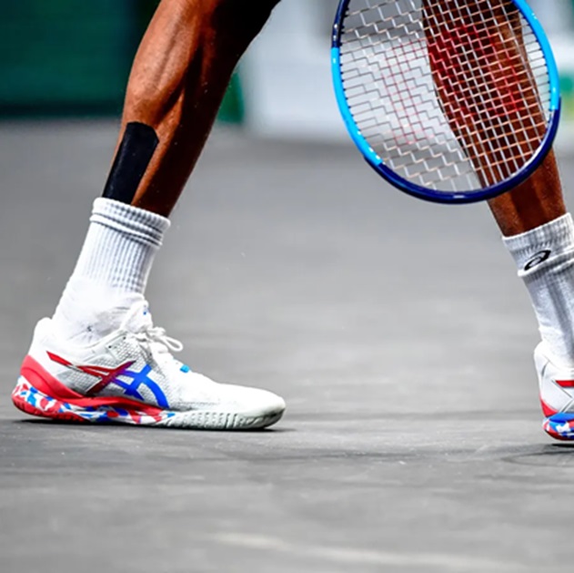 tennis shoes