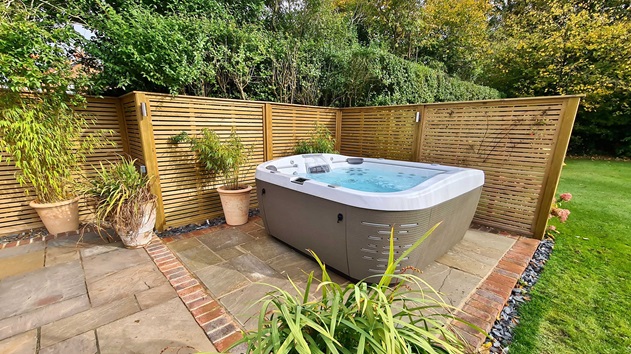 How to Choose the Ideal Spa for Your Backyard