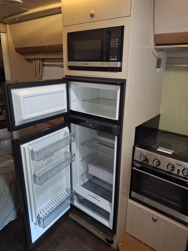 caravan 3 way fridge